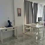 Oazis Sea View Appartamento Ravda