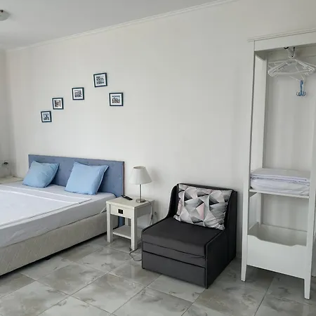 Апартамент Oazis Sea View Равда