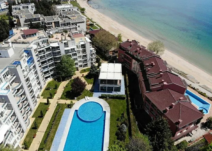 Апартамент Oazis Sea View *