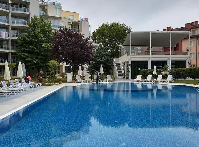 Апартамент Oazis Sea View Равда