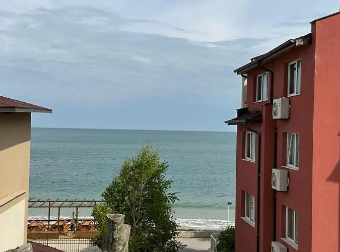 Oazis Sea View Апартамент *