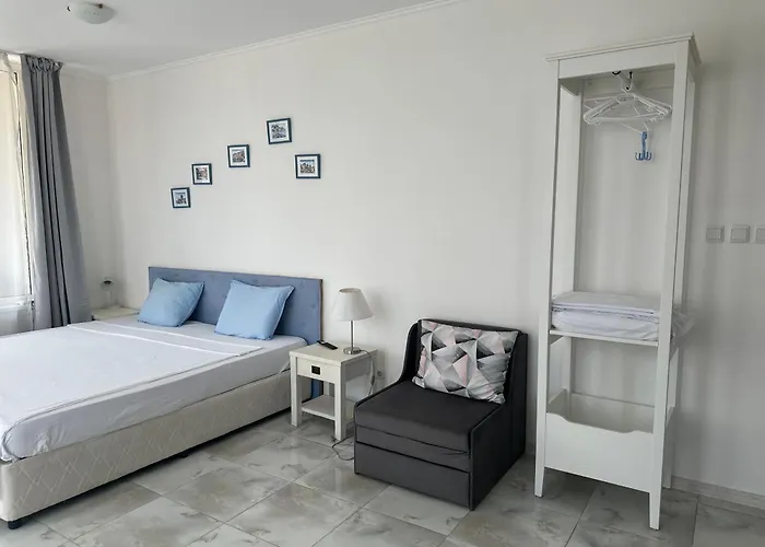 Апартамент Oazis Sea View Равда